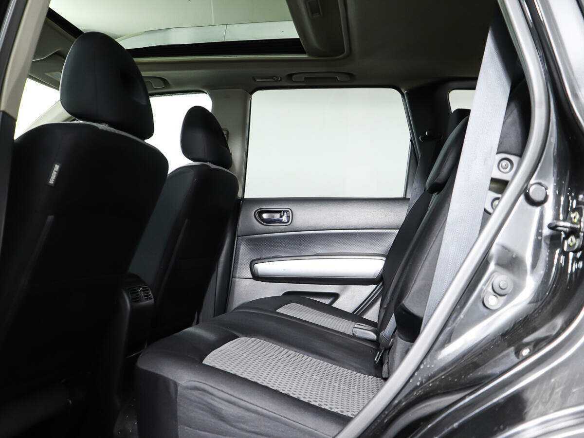 Б/У Ниссан Икс-Трейл 2010 года. Фото: #9