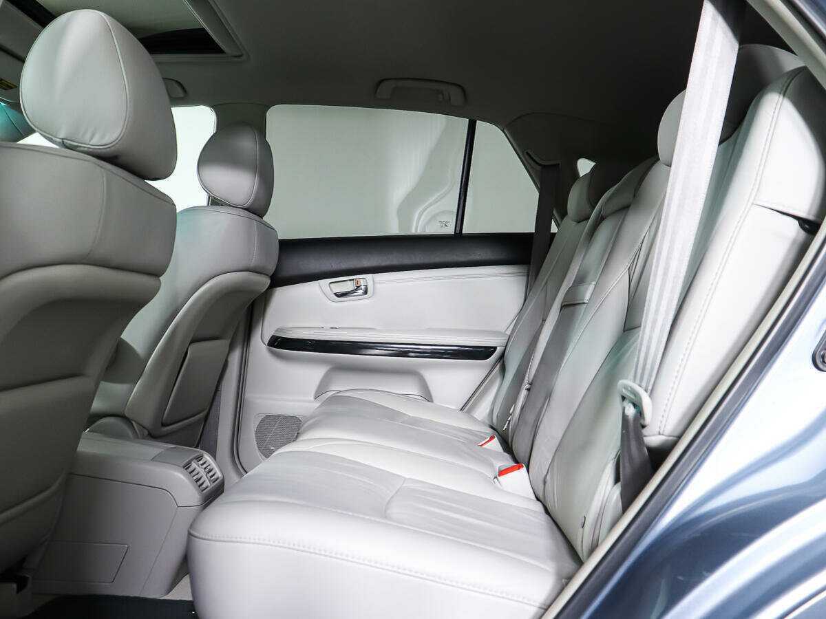 Б/У Лексус Р-Икс 2008 года. Фото: #9