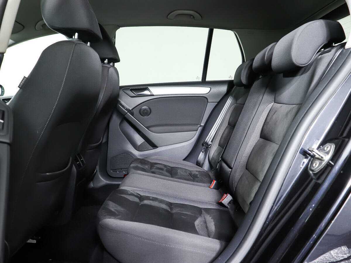 Б/У Фольксваген Гольф 2012 года. Фото: #5