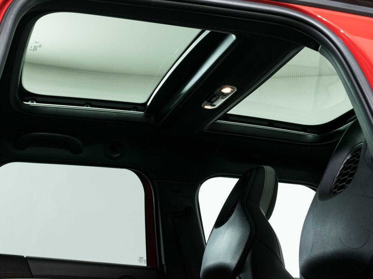 Б/У Мини Каунтримэн 2022 года. Фото: #10