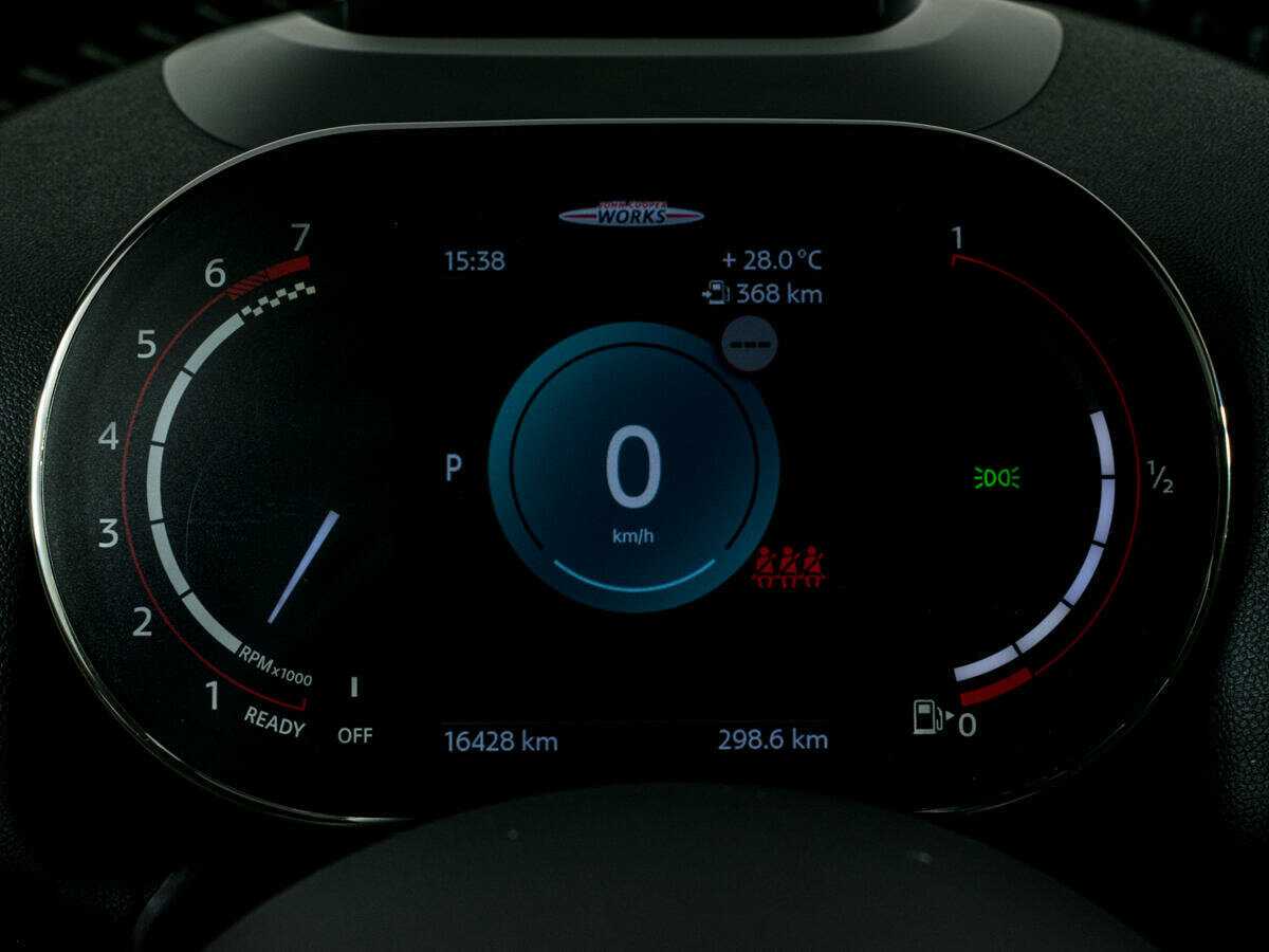 Б/У Мини Каунтримэн 2022 года. Фото: #11