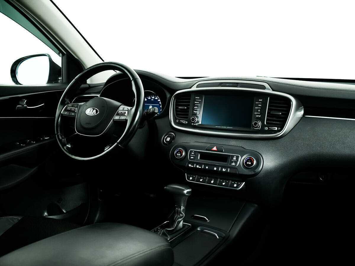 Б/У Киа Соренто 2018 года. Фото: #6