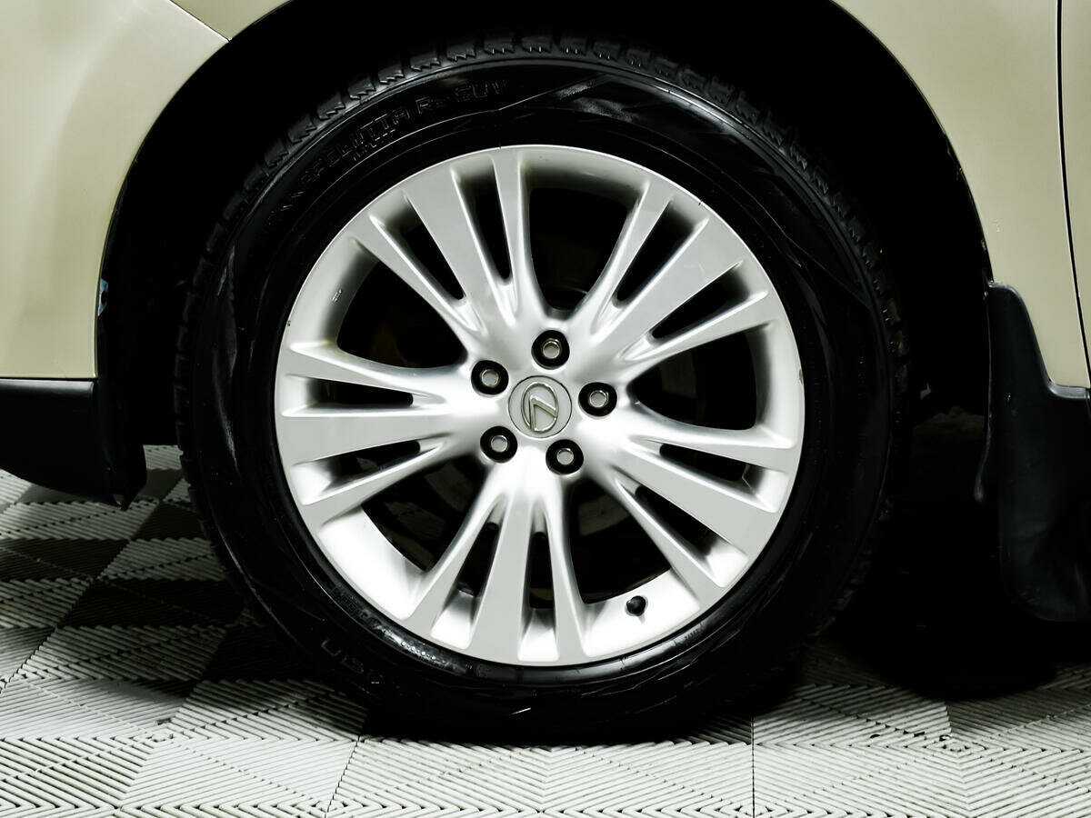 Б/У Лексус Р-Икс 2012 года. Фото: #13