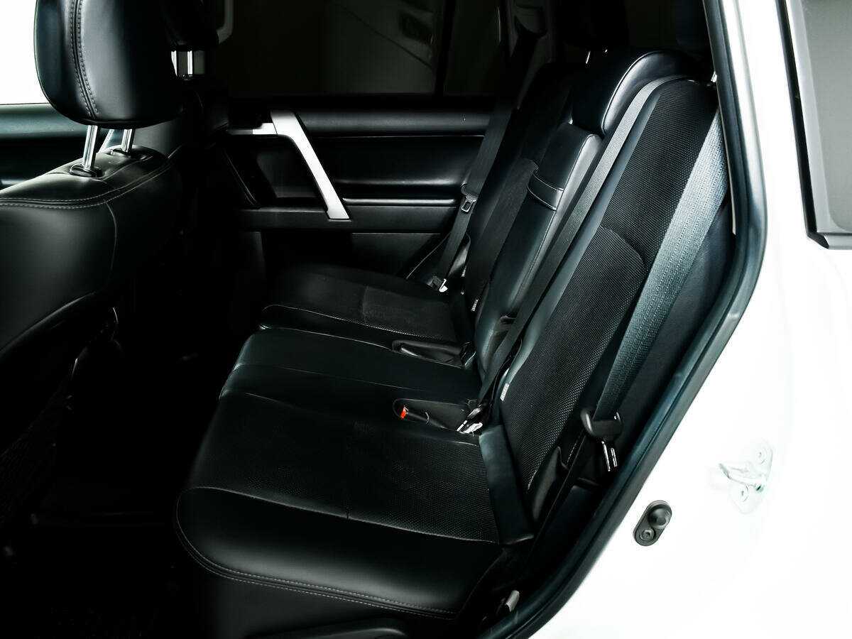 Б/У Тойота Лэнд Крузер Прадо 2020 года. Фото: #11