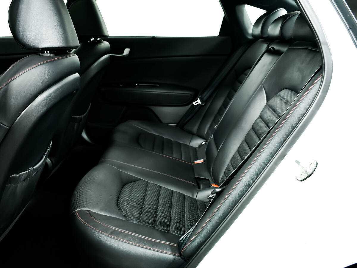 Б/У Киа Оптима 2018 года. Фото: #11