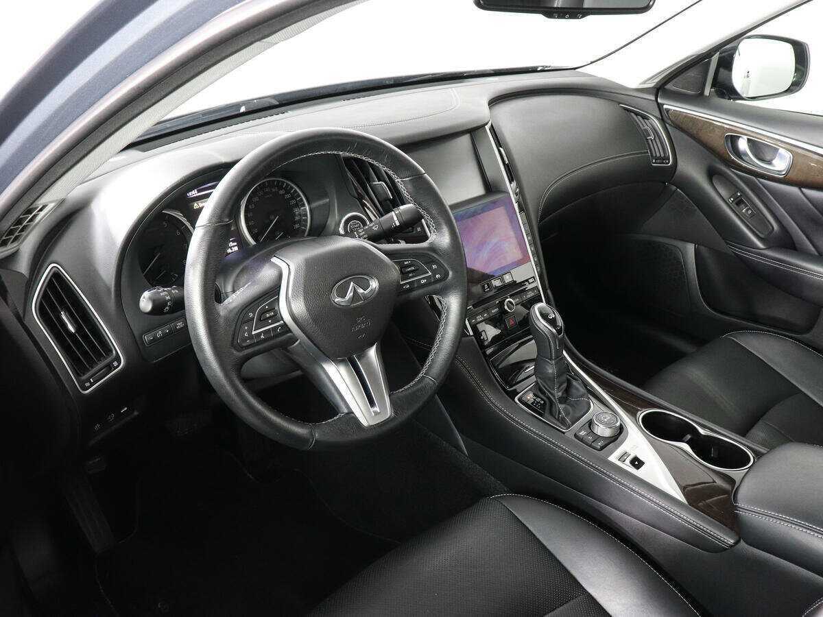 Б/У Инфинити К50 2017 года. Фото: #8