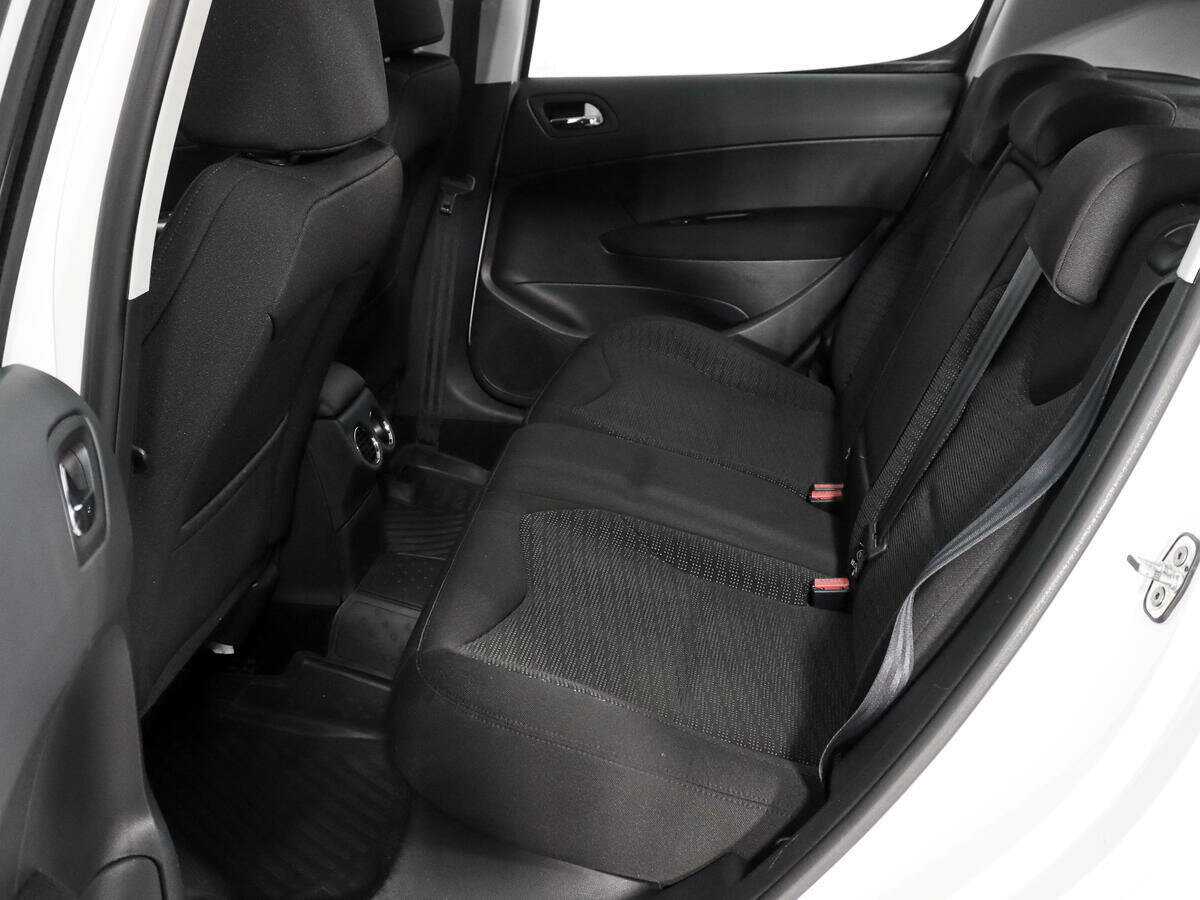 Б/У Пежо 308 2012 года. Фото: #9