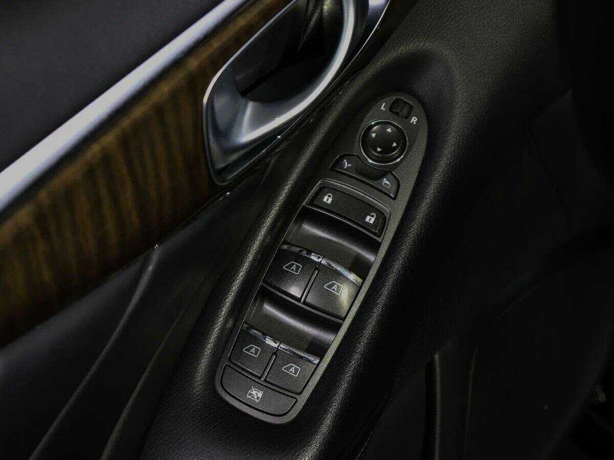 Б/У Инфинити К50 2014 года. Фото: #14