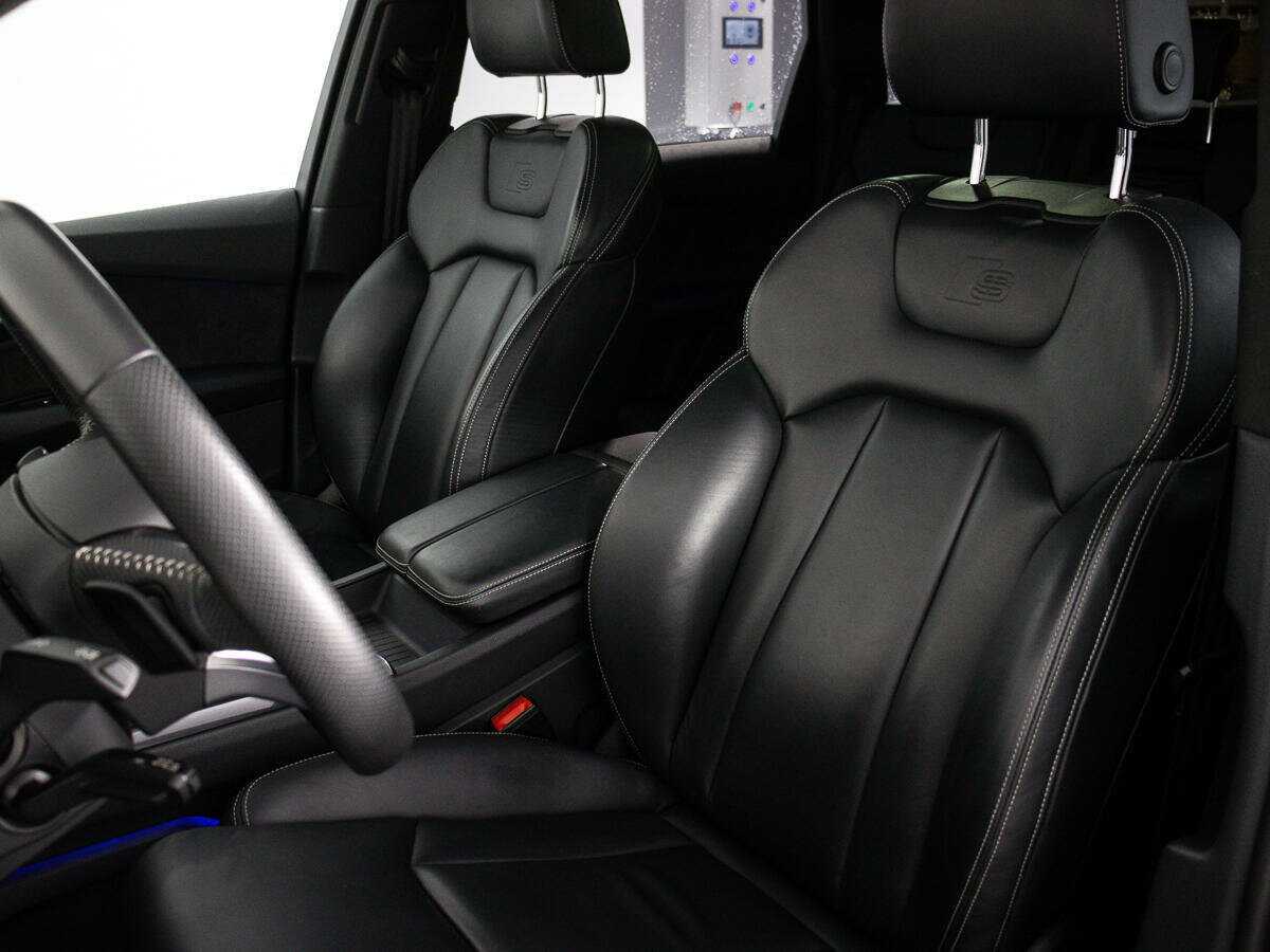 Б/У Ауди К7 2019 года. Фото: #11