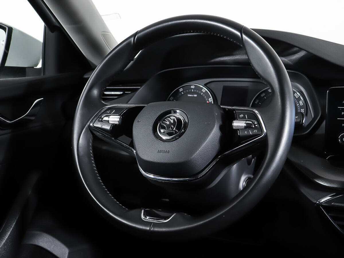 Б/У Шкода Октавия 2021 года. Фото: #14