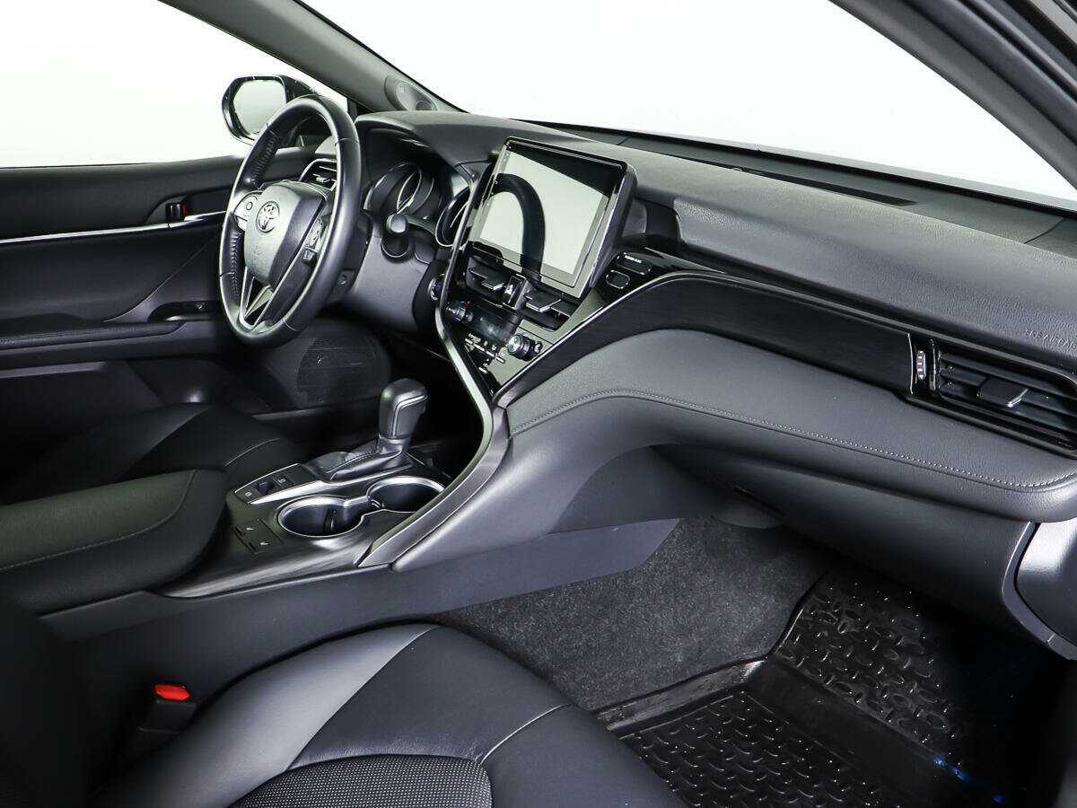 Б/У Тойота Камри 2022 года. Фото: #7