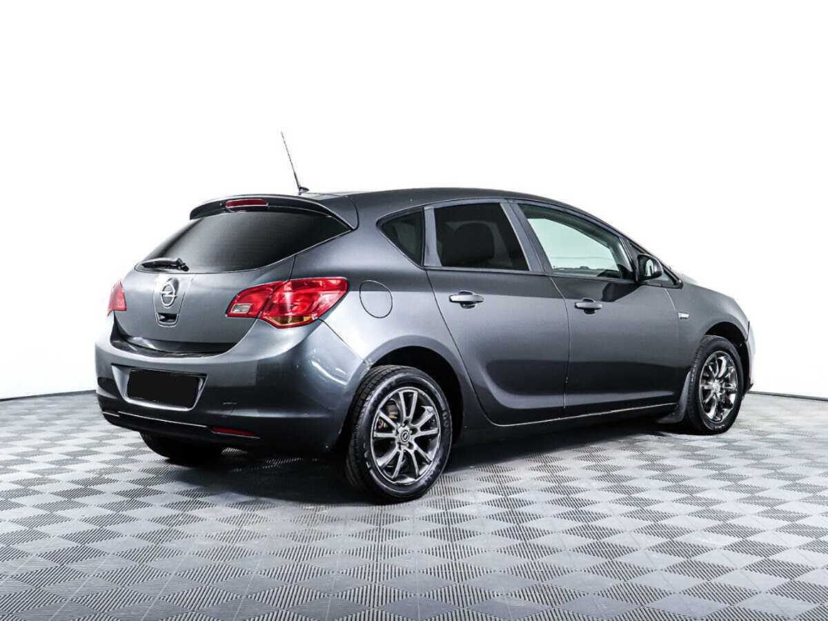 Б/У Опель Астра 2011 года. Фото: #3