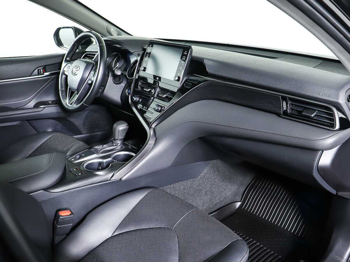 Б/У Тойота Камри 2021 года. Фото: #7