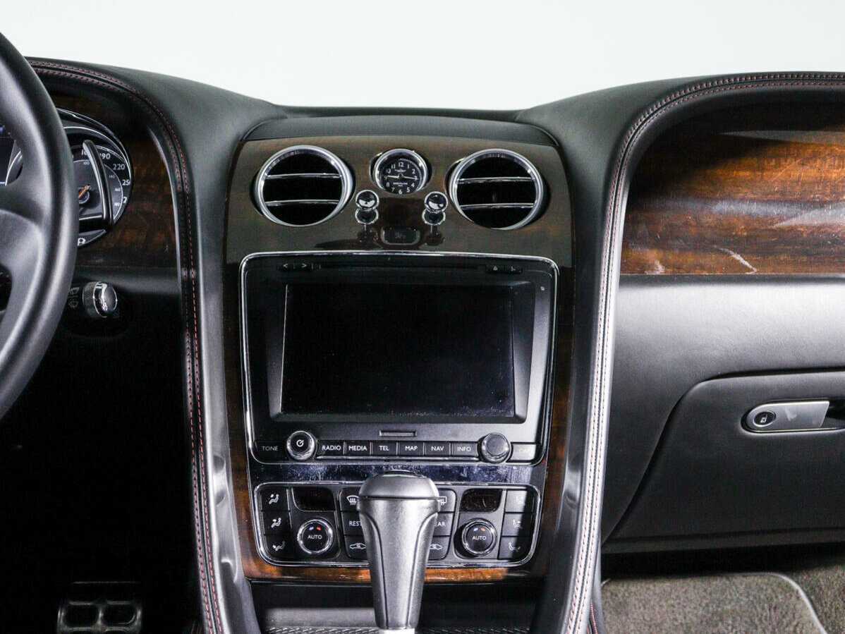 Б/У Бэнтли Континенталь ГТ 2013 года. Фото: #10