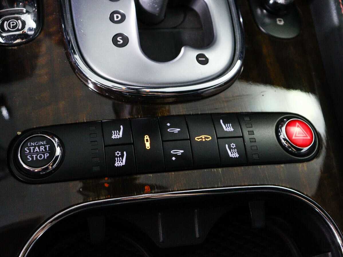 Б/У Бэнтли Континенталь ГТ 2013 года. Фото: #13