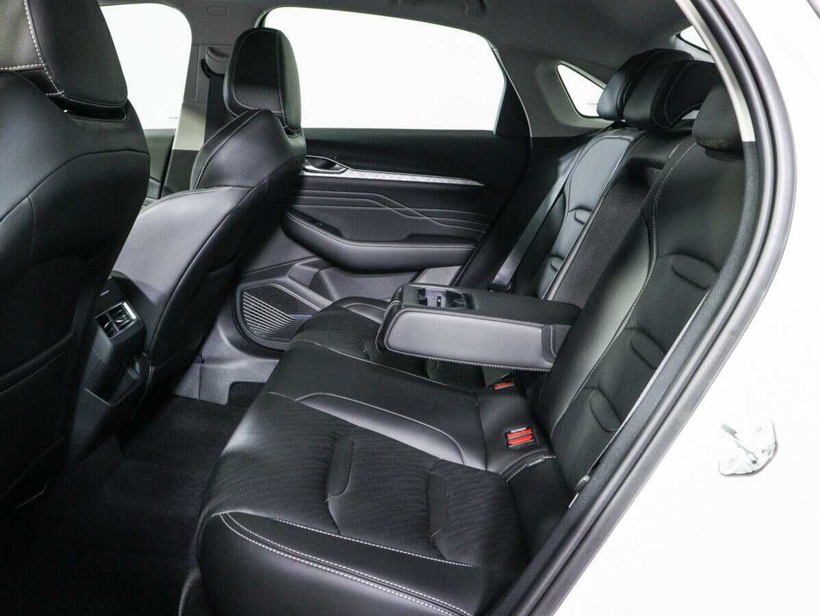 Б/У Джили Префейс 2023 года. Фото: #9