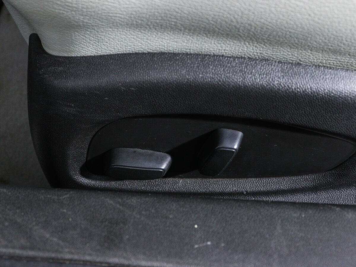 Б/У Шевроле Камаро 2016 года. Фото: #23