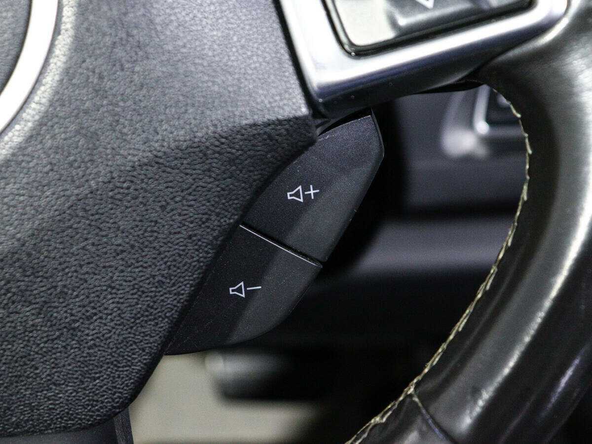 Б/У Шевроле Камаро 2016 года. Фото: #27