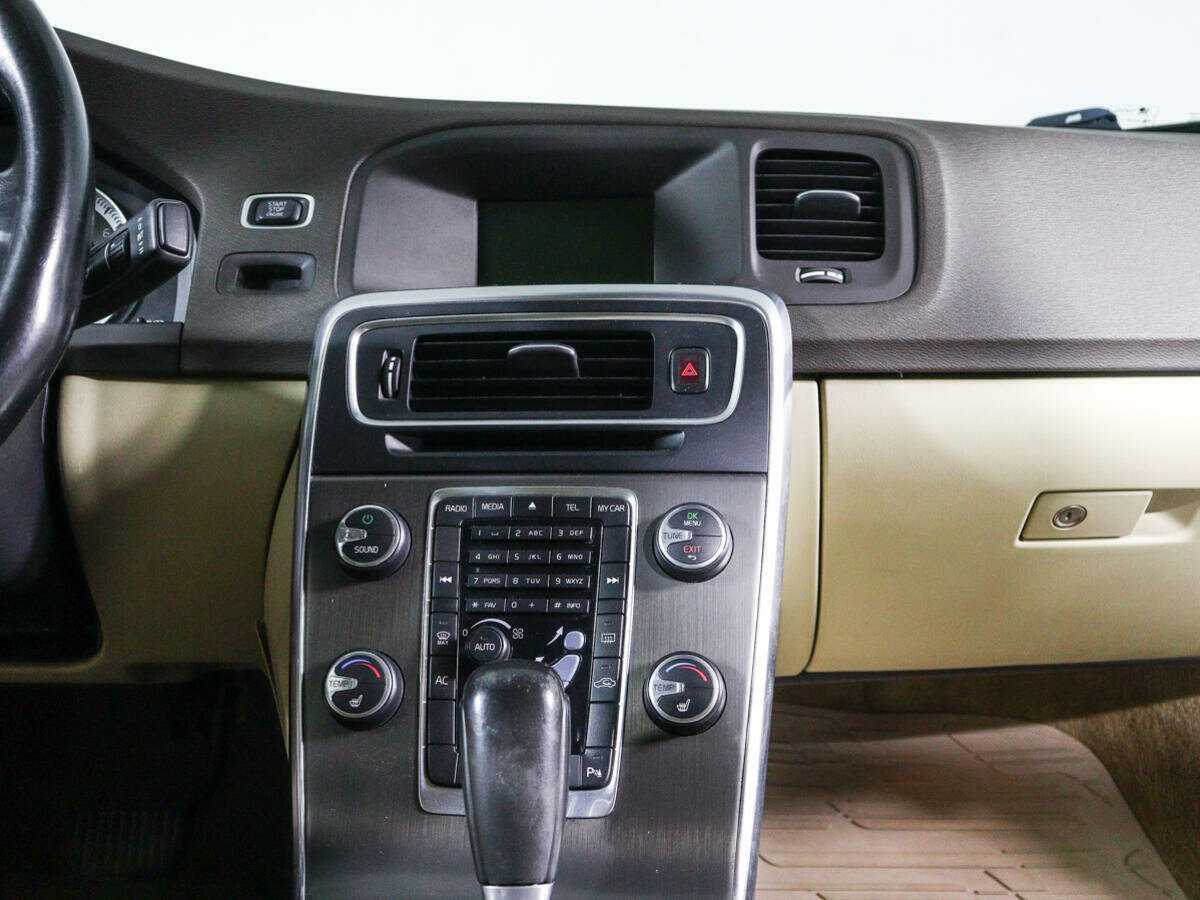 Б/У Вольво С60 2011 года. Фото: #12