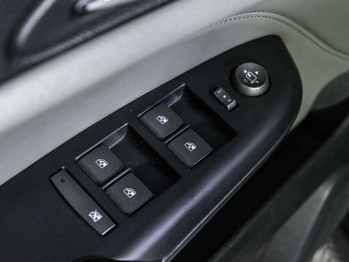 Б/У Кадиллак СРХ 2011 года. Фото: #16