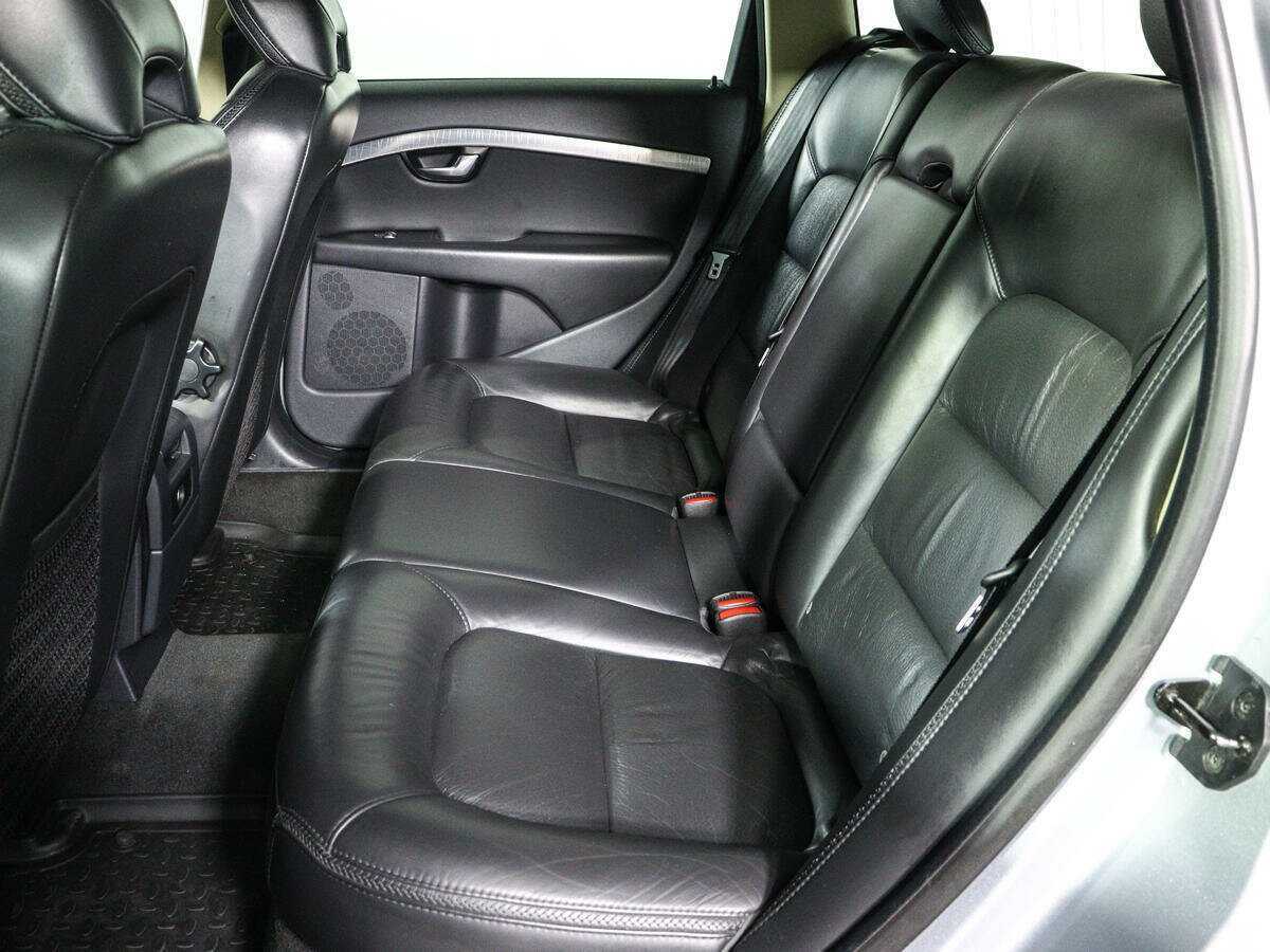 Б/У Вольво ИксЦ70 2009 года. Фото: #9