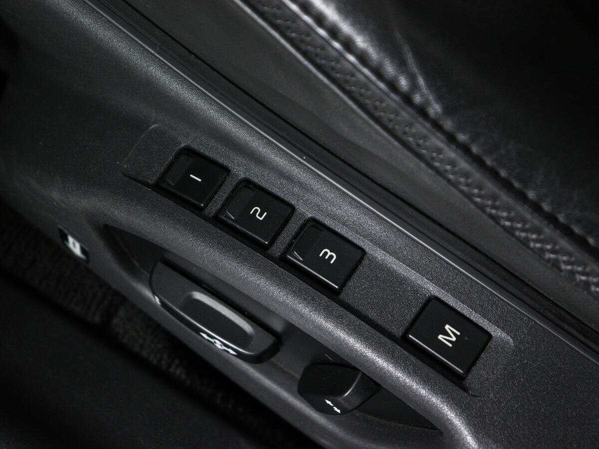 Б/У Вольво ИксЦ70 2009 года. Фото: #16