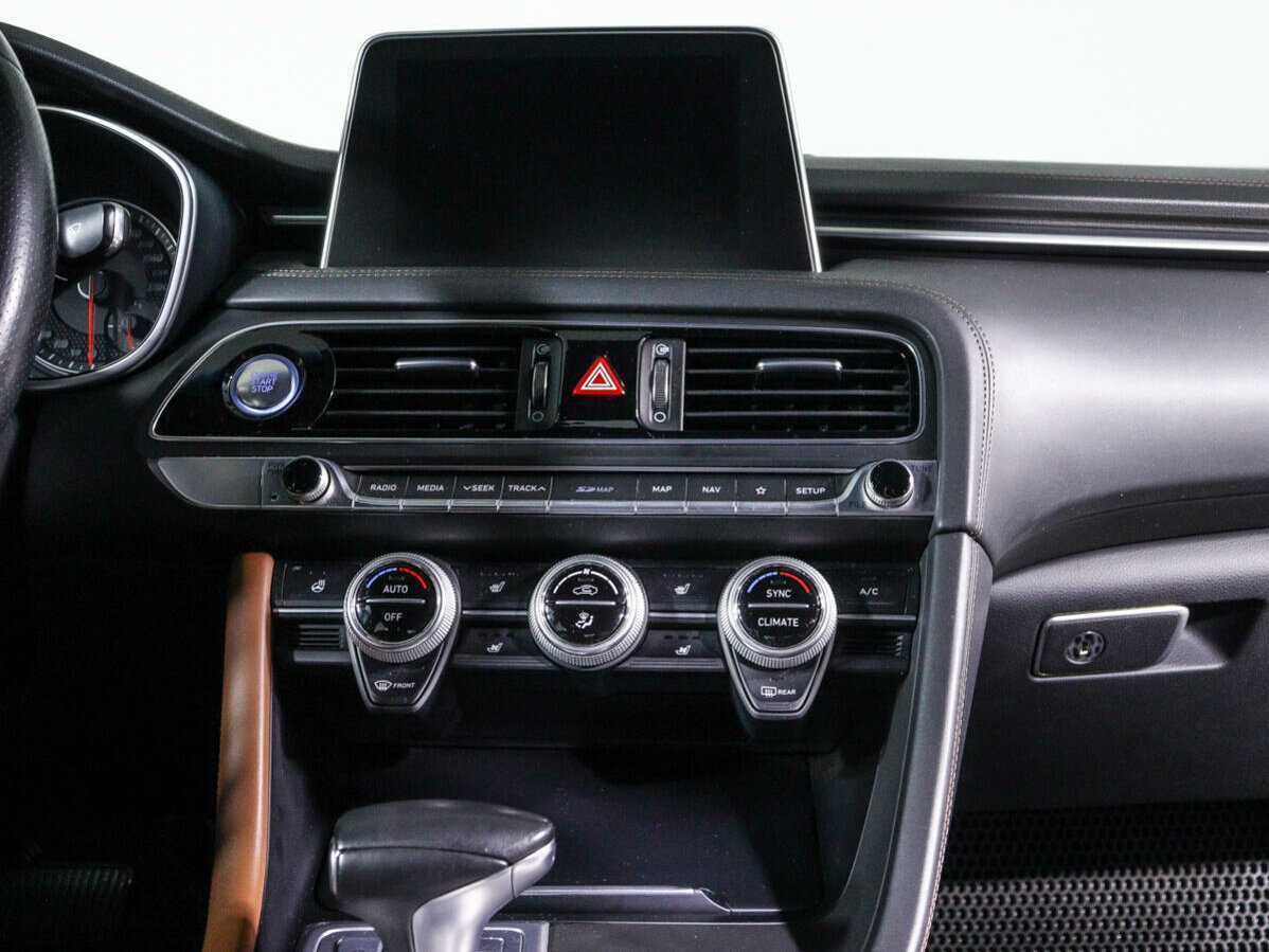 Б/У Генезис Г70 2018 года. Фото: #12