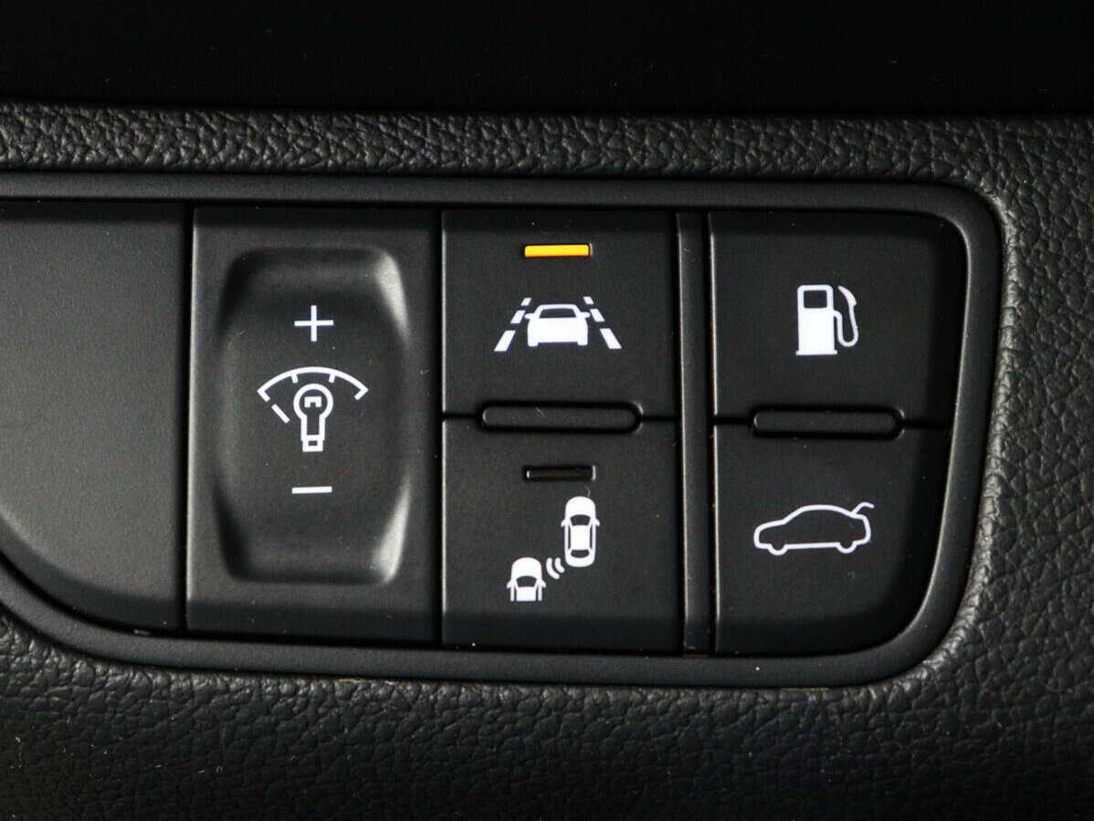 Б/У Генезис Г70 2018 года. Фото: #22