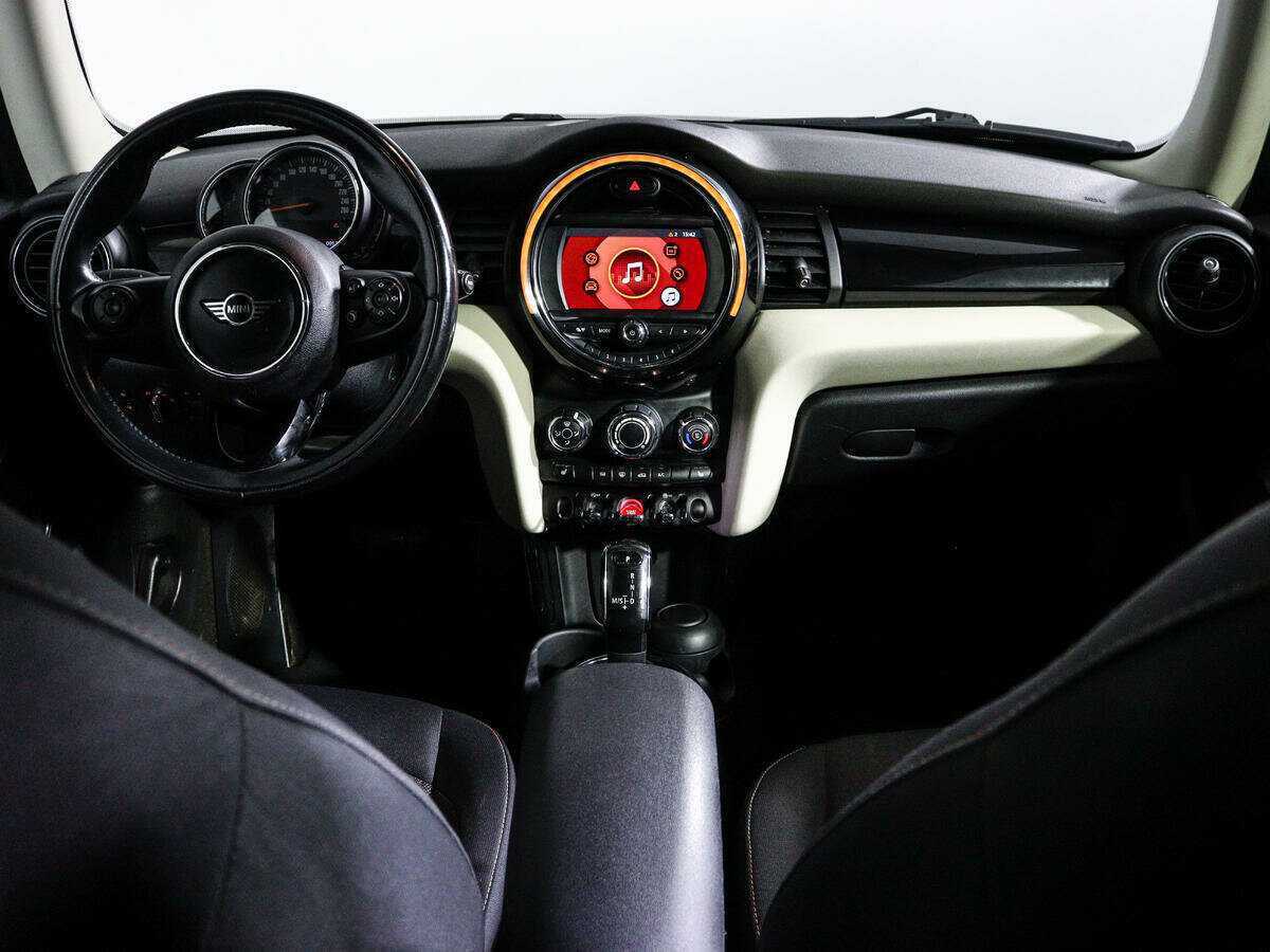 Б/У Мини Хэтч 2018 года. Фото: #11