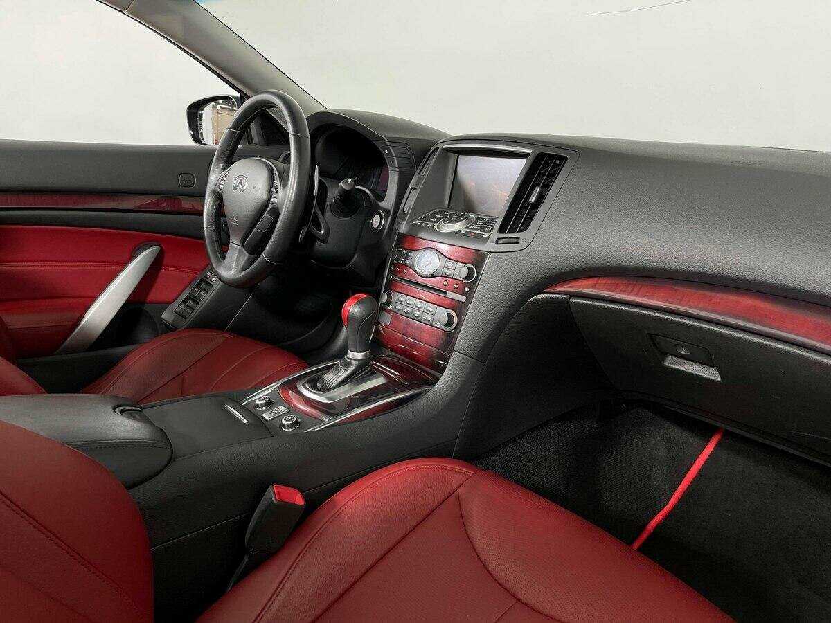 Б/У Инфинити К60 2014 года. Фото: #8