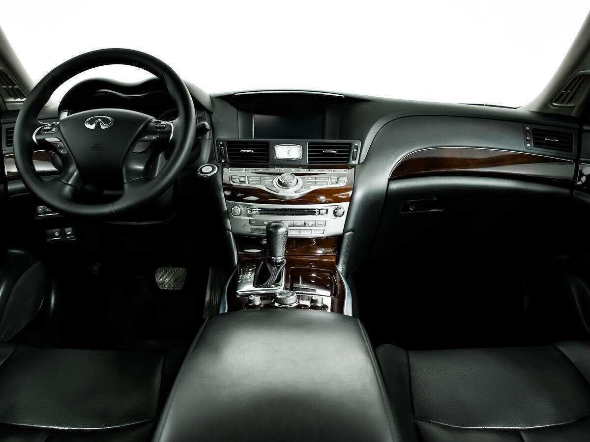 Б/У Инфинити К70 2016 года. Фото: #10