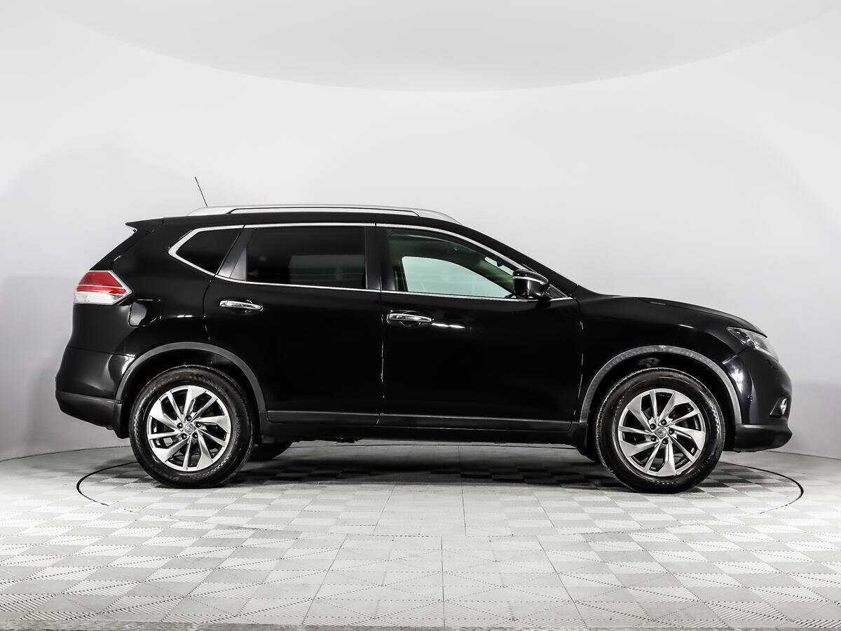 Б/У Ниссан Икс-Трейл 2015 года. Фото: #3