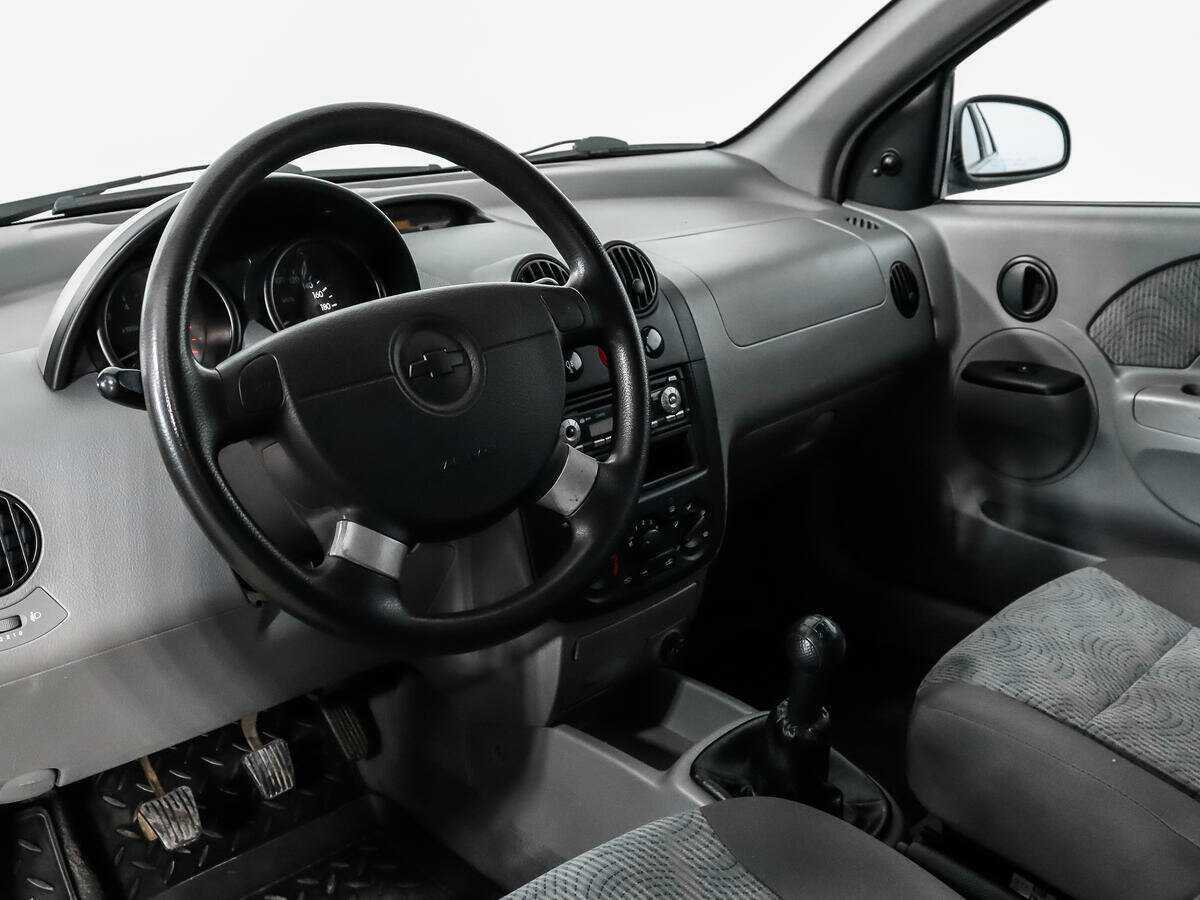 Б/У Шевроле Авео 2004 года. Фото: #8