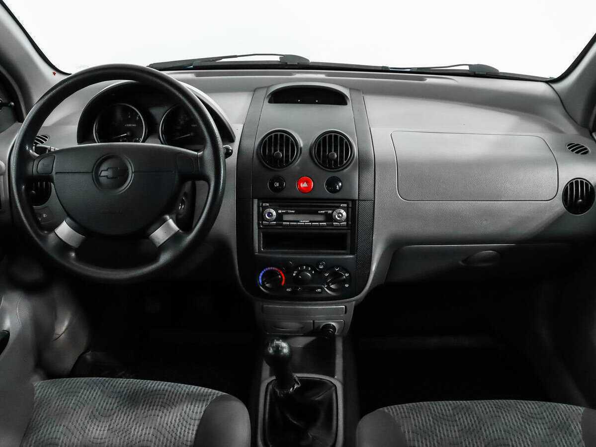 Б/У Шевроле Авео 2004 года. Фото: #11