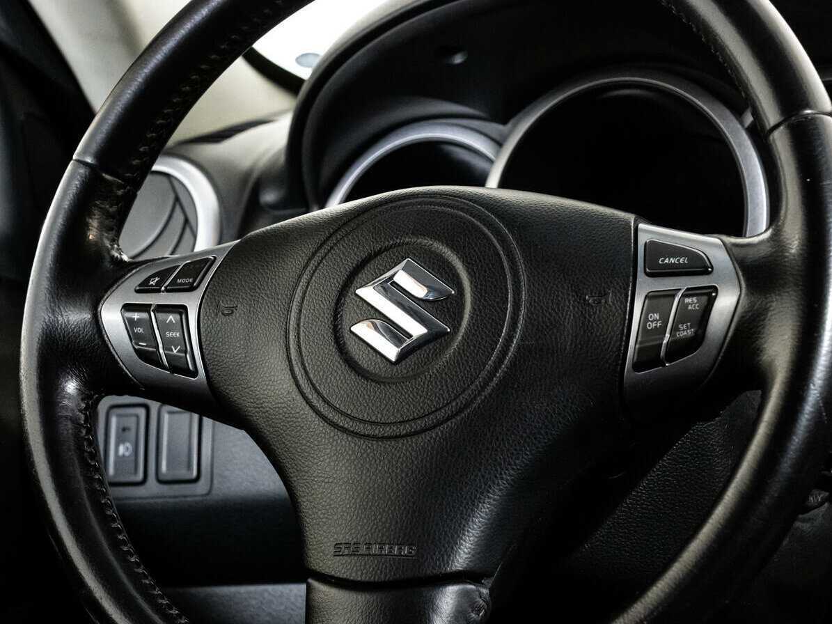 Б/У Сузуки Гранд Витара 2010 года. Фото: #9