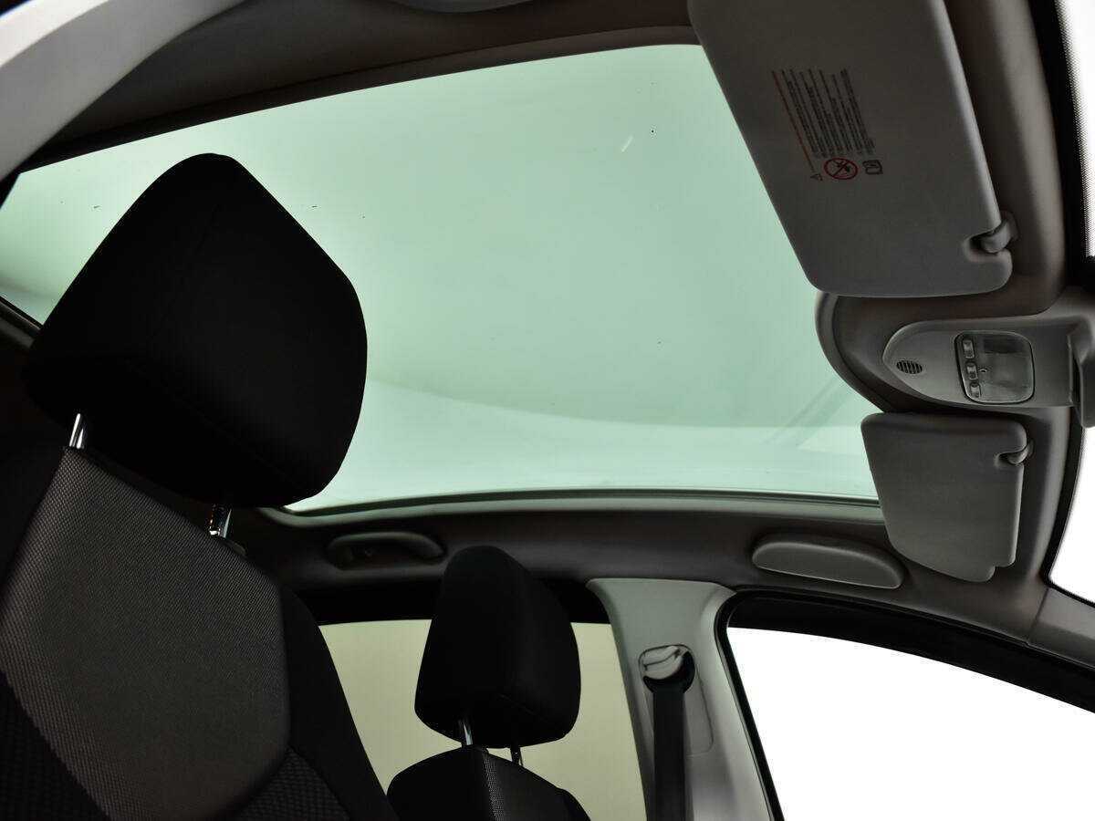 Б/У Пежо 308 2010 года. Фото: #12