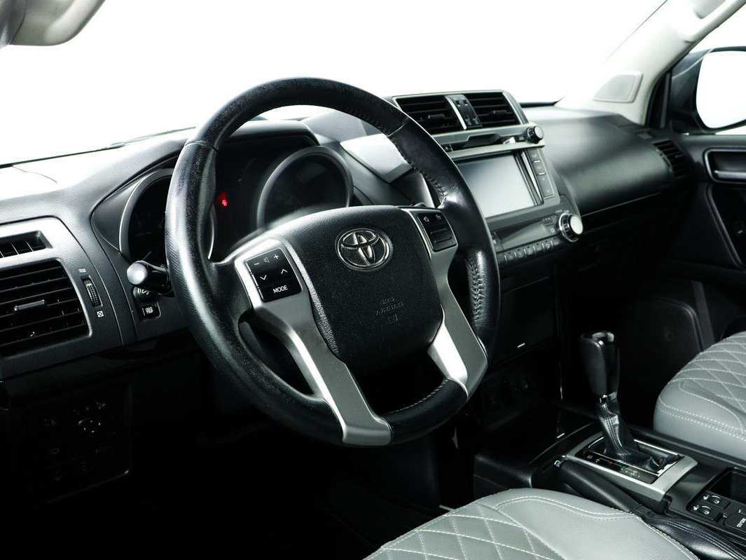 Б/У Тойота Лэнд Крузер Прадо 2013 года. Фото: #12