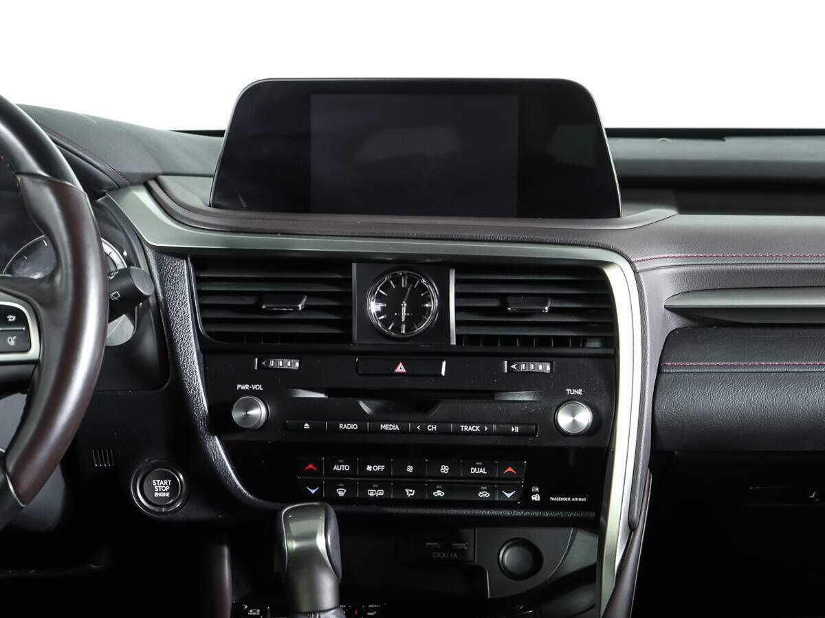 Б/У Лексус Р-Икс 2019 года. Фото: #10