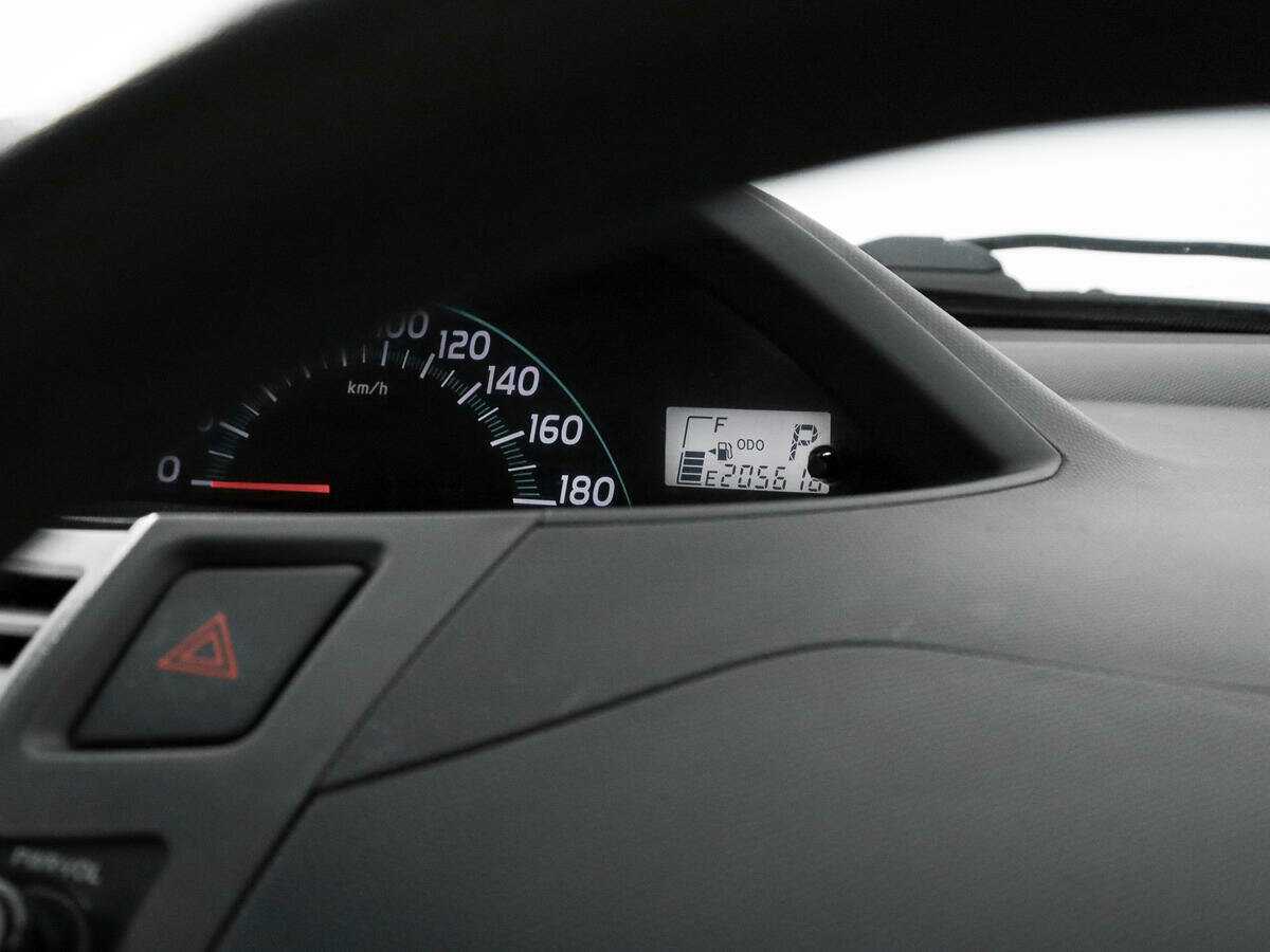 Б/У Тойота Витз 2005 года. Фото: #12