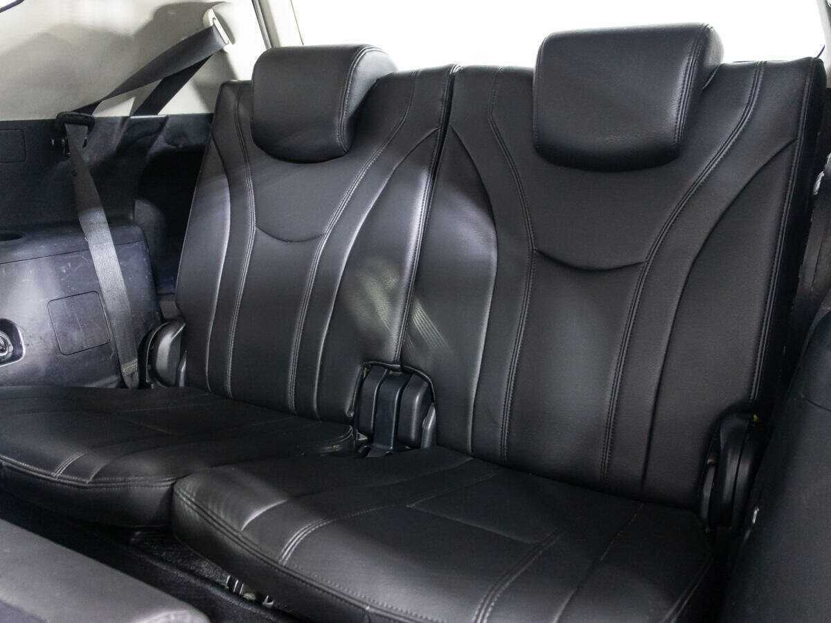 Б/У Тойота Приус в (+) 2015 года. Фото: #14