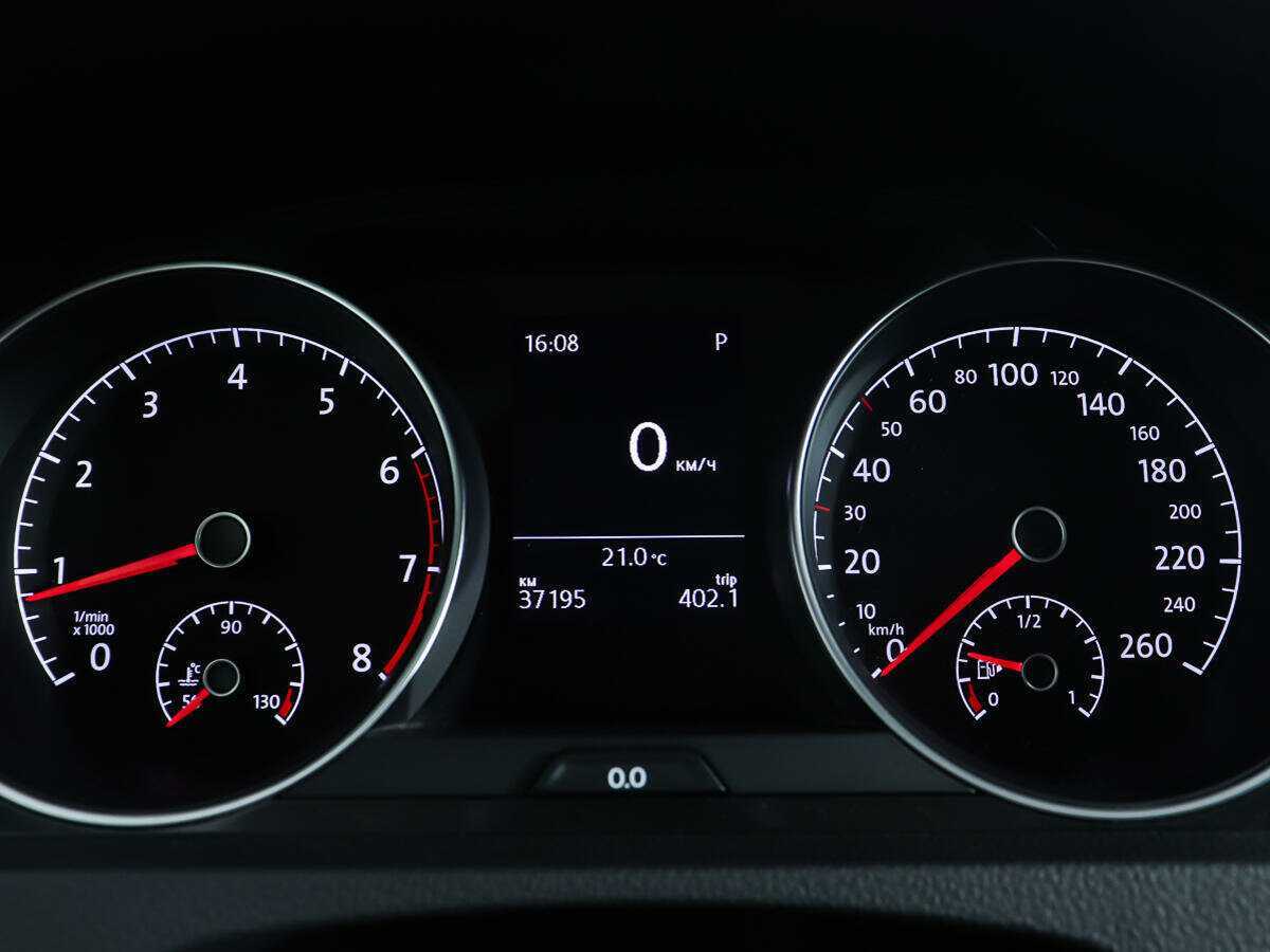 Б/У Фольксваген Гольф 2018 года. Фото: #14