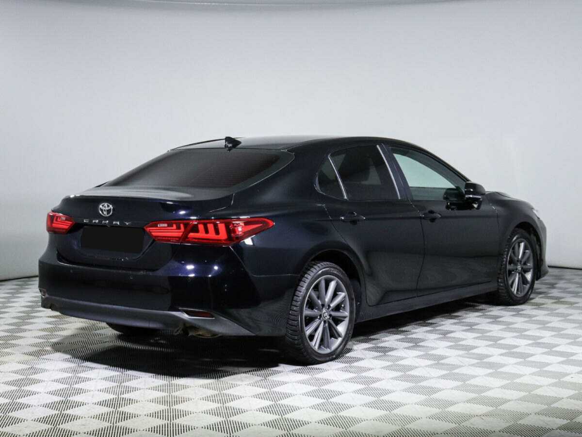 Б/У Тойота Камри 2021 года. Фото: #4