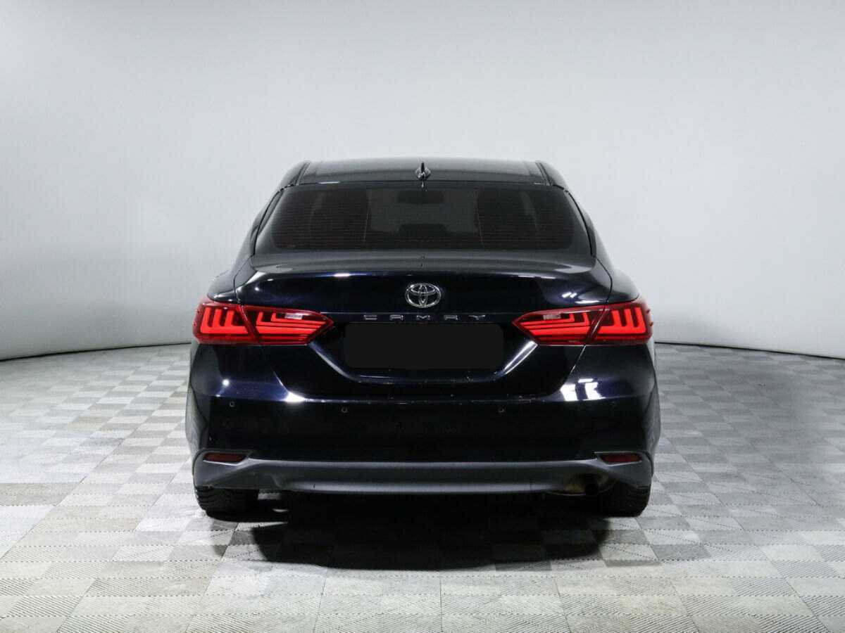 Б/У Тойота Камри 2021 года. Фото: #5