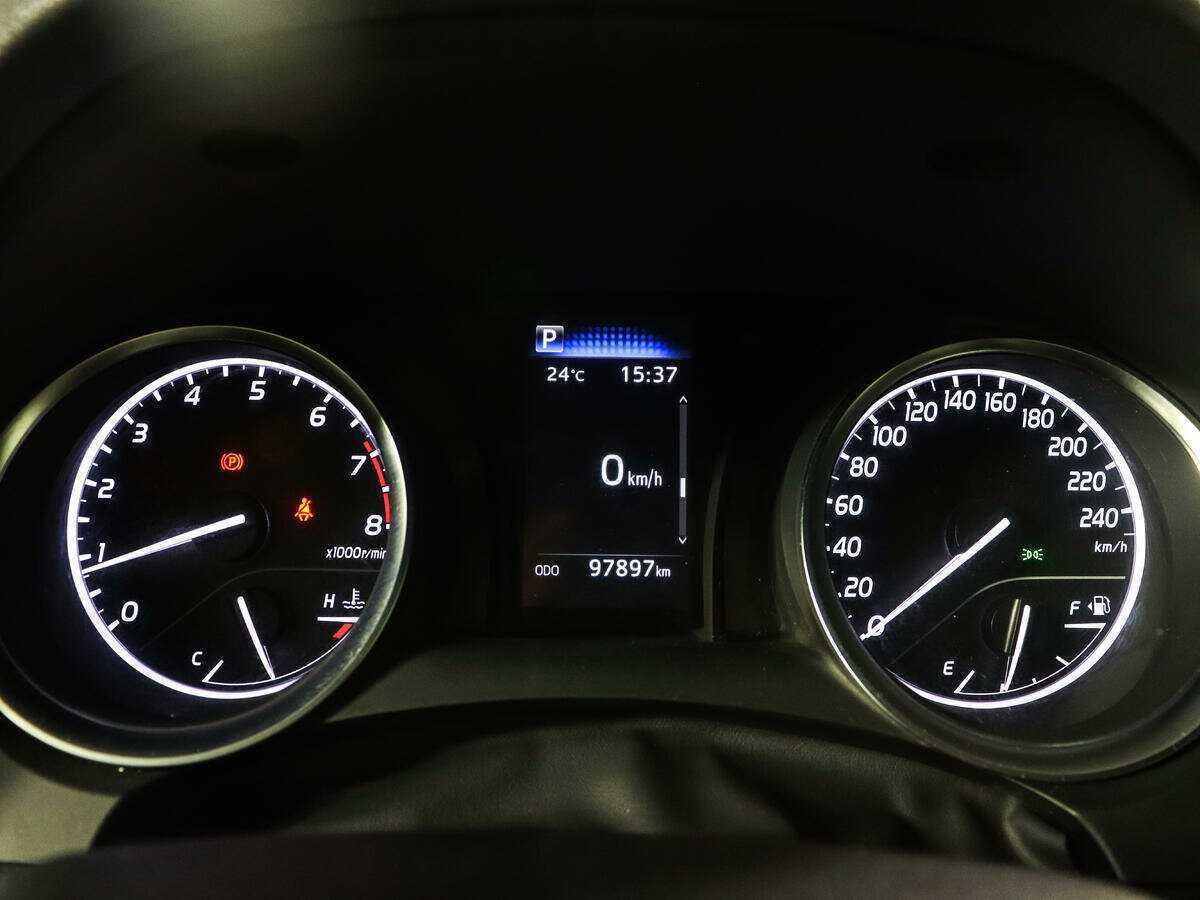 Б/У Тойота Камри 2021 года. Фото: #10