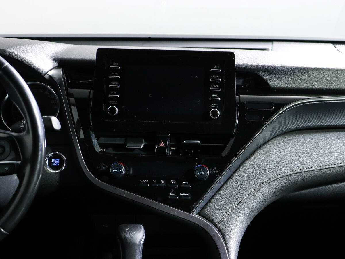 Б/У Тойота Камри 2021 года. Фото: #12