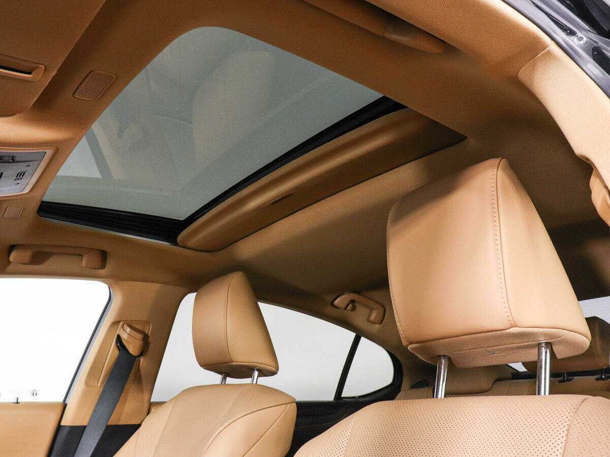 Б/У Лексус ЕС 2022 года. Фото: #12