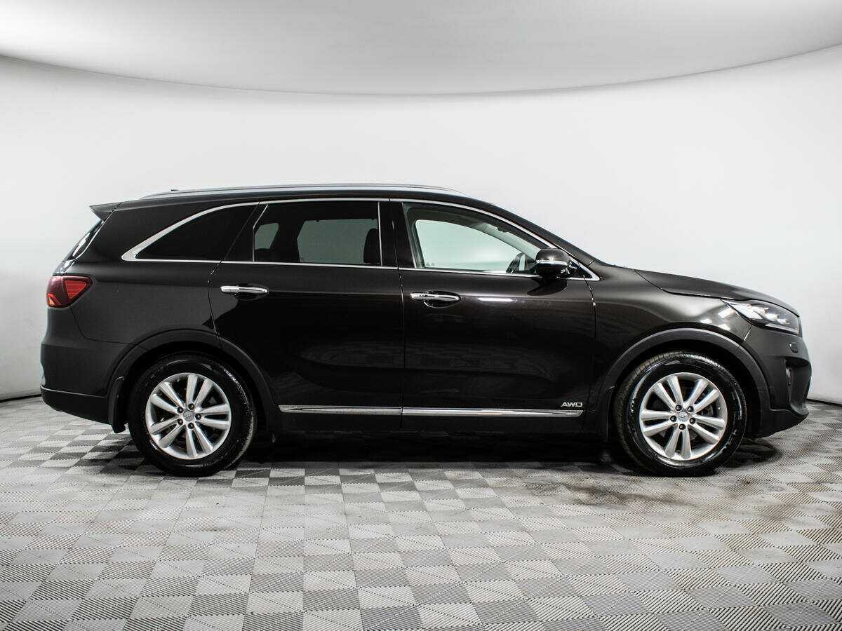 Б/У Киа Соренто 2018 года. Фото: #3