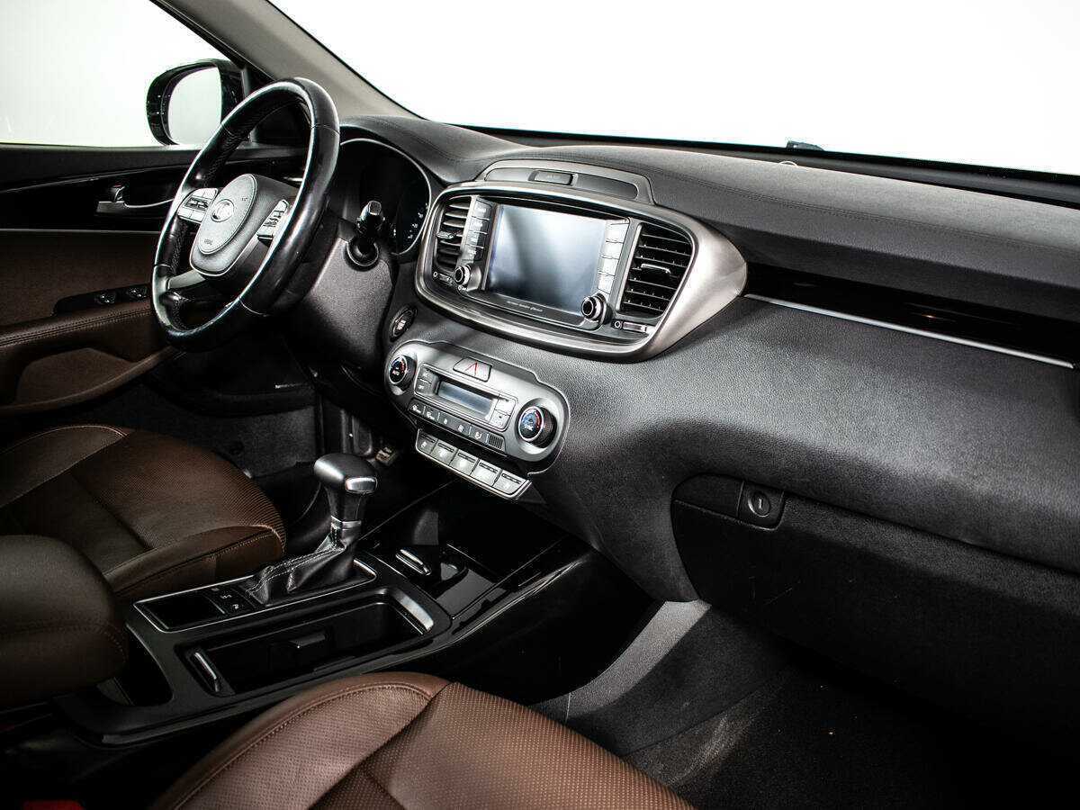 Б/У Киа Соренто 2018 года. Фото: #8