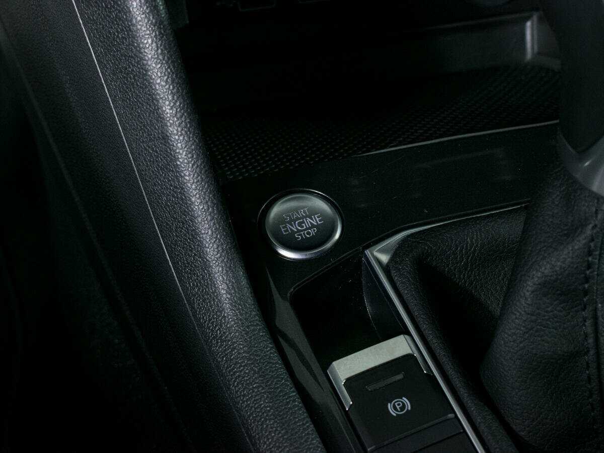 Б/У Фольксваген Тигуан 2018 года. Фото: #14