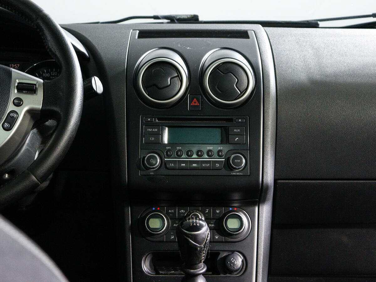 Б/У Ниссан Кашкай+2 2010 года. Фото: #10